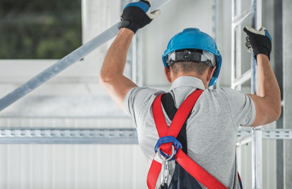 Scaffolding Safety Checklist: 7 Things To Inspect Before Use