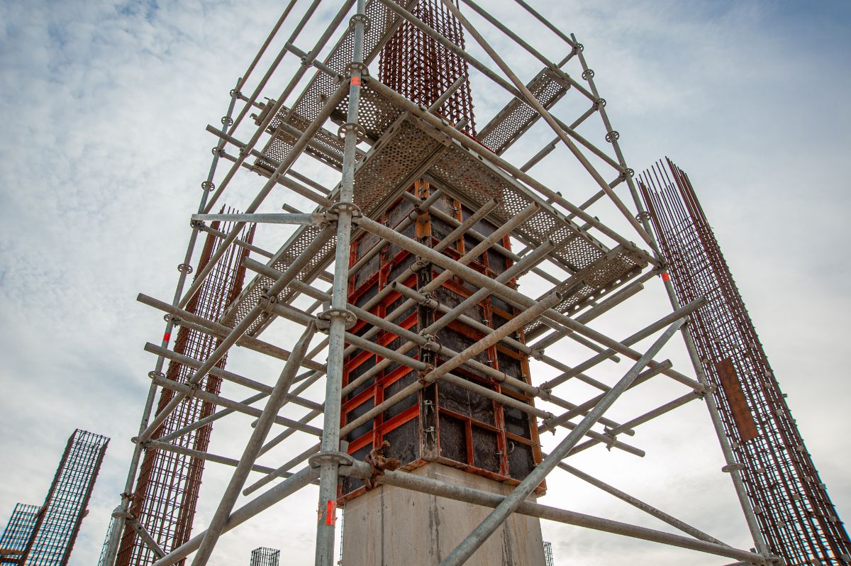 What is pipe scaffolding?