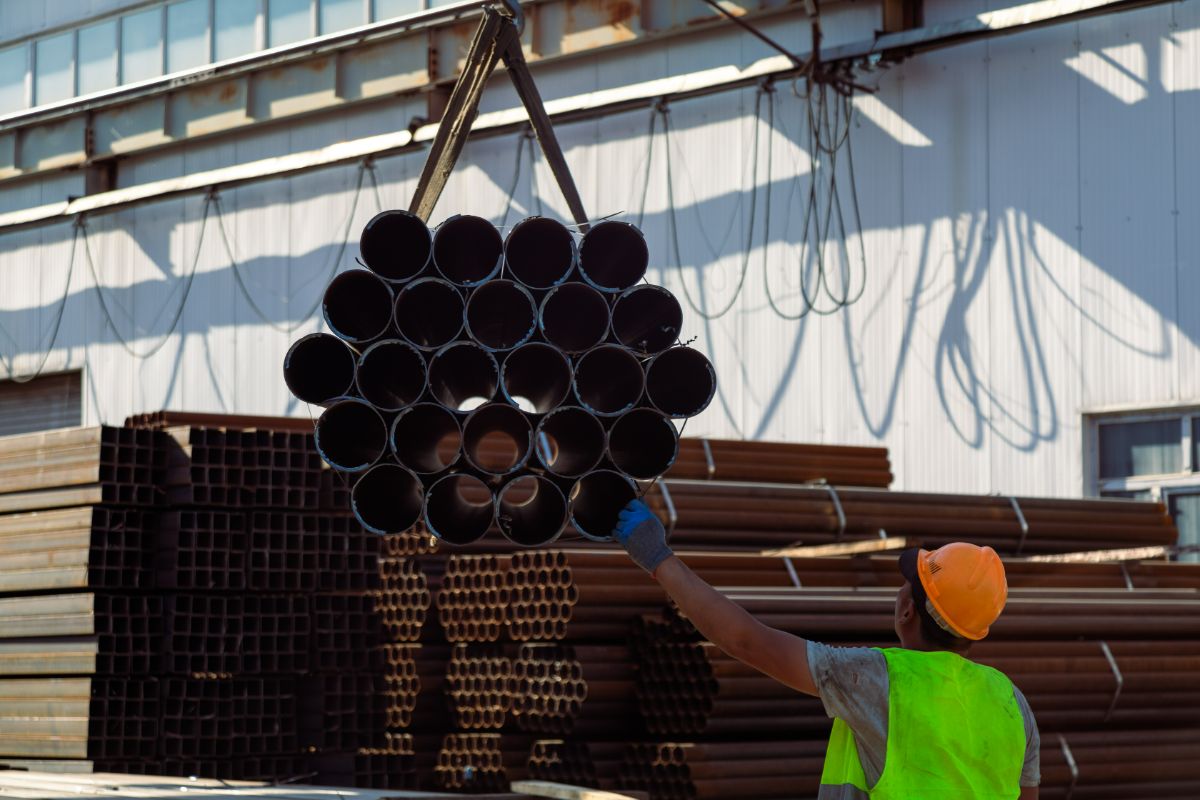 5 Types of Steel Pipes and Their Applications