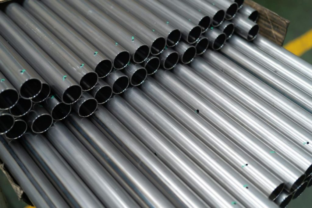 Why Construction Project Managers Choose Galvanized Iron Pipes for Long-term Durability
